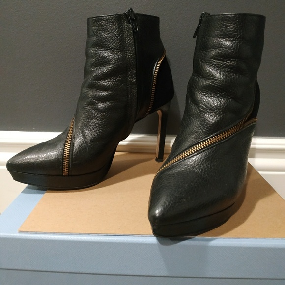 Sexy Biker Black Ankle Boots - Picture 3 of 6